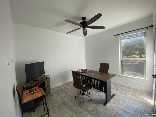 3731 Flyn Y, San Antonio, TX 78253