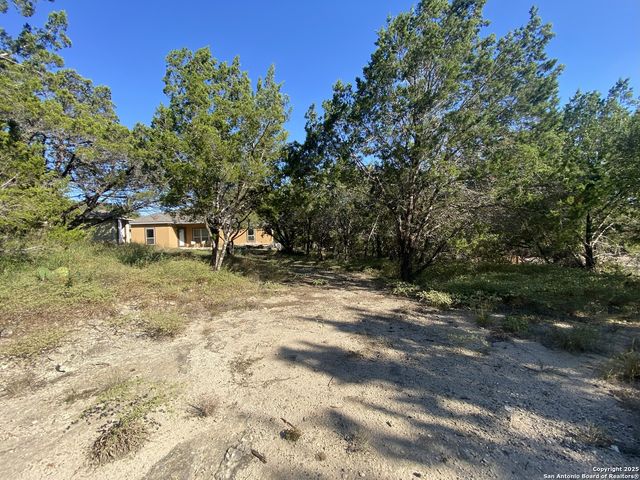 3731 Flyn Y, San Antonio, TX 78253