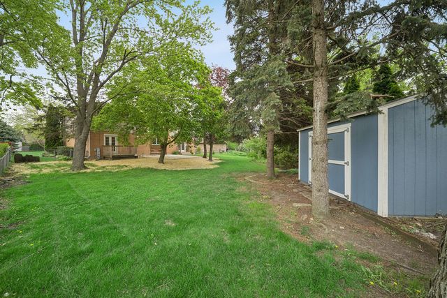 925 Lancaster Avenue, Downers Grove, IL 60516