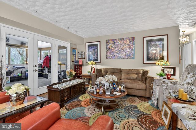 6822 NASHVILLE RD, Lanham, MD 20706