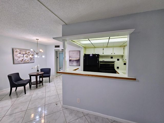 259 Windsor L, West Palm Beach, FL 33417