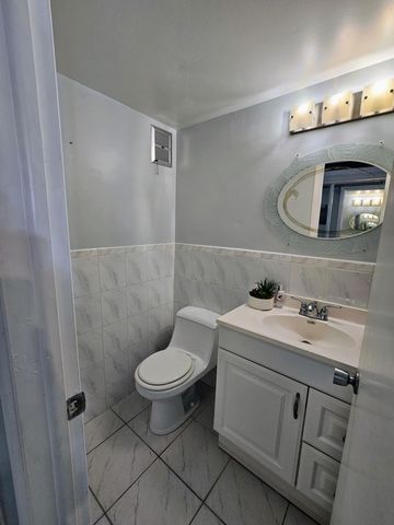 259 Windsor L, West Palm Beach, FL 33417