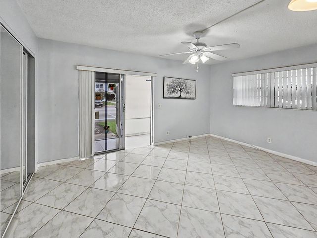 259 Windsor L, West Palm Beach, FL 33417