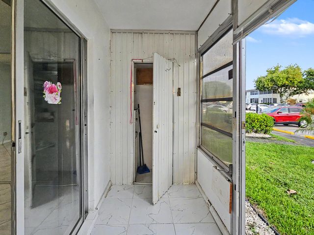 259 Windsor L, West Palm Beach, FL 33417