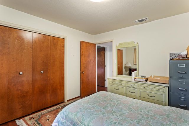 6140 Holstein Way, Sacramento, CA 95831