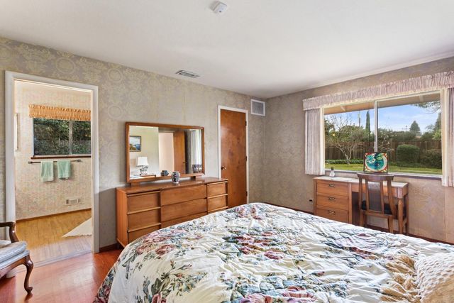 6140 Holstein Way, Sacramento, CA 95831