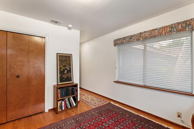 6140 Holstein Way, Sacramento, CA 95831