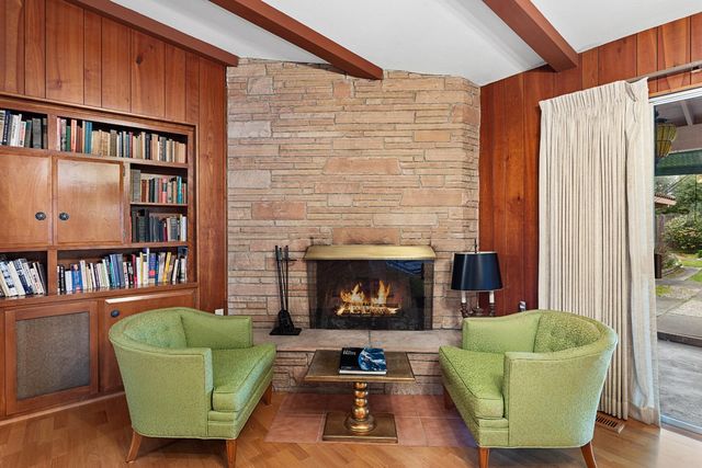 6140 Holstein Way, Sacramento, CA 95831