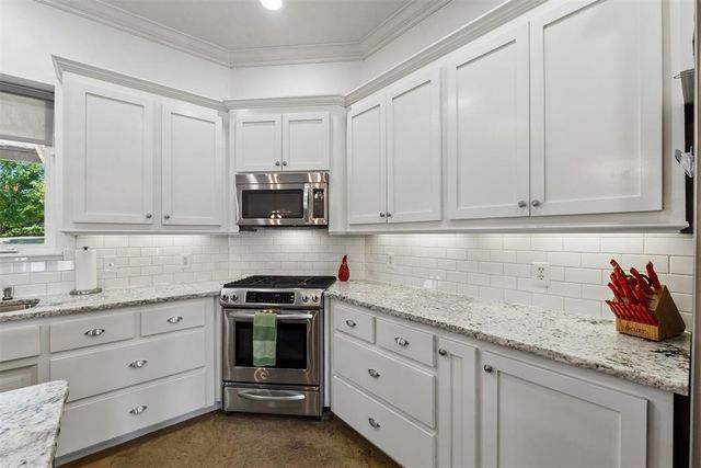 516 S Portland Avenue, Newcastle, OK 73065