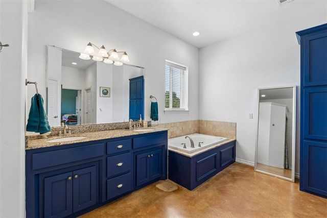 516 S Portland Avenue, Newcastle, OK 73065
