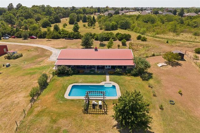 516 S Portland Avenue, Newcastle, OK 73065