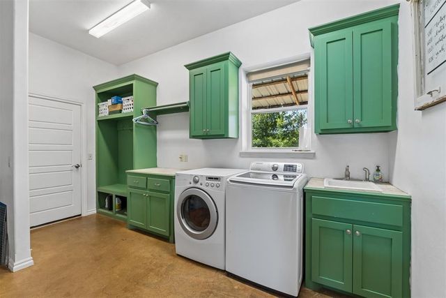 516 S Portland Avenue, Newcastle, OK 73065