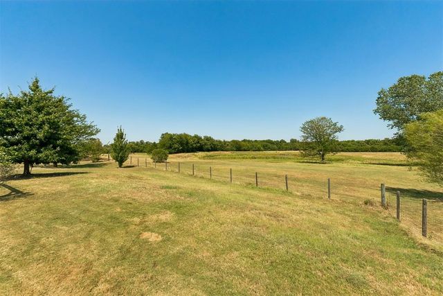 516 S Portland Avenue, Newcastle, OK 73065