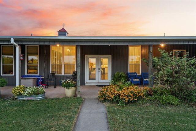 516 S Portland Avenue, Newcastle, OK 73065