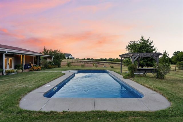 516 S Portland Avenue, Newcastle, OK 73065