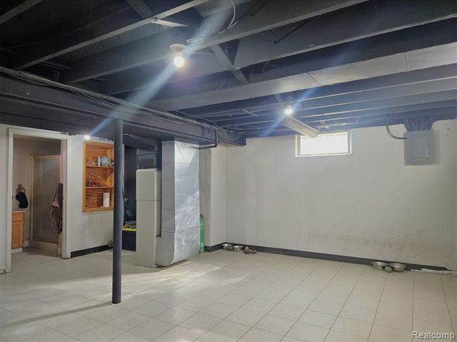 16830 S Stephens Drive, Eastpointe, MI 48021