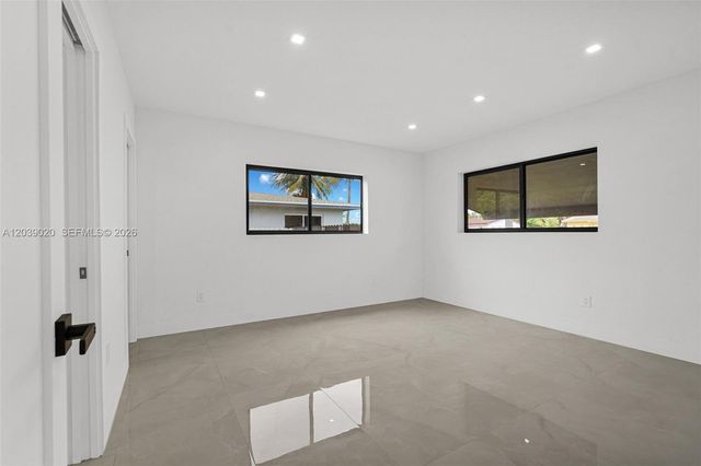 18510 NW 42nd Pl, Miami Gardens, FL 33055
