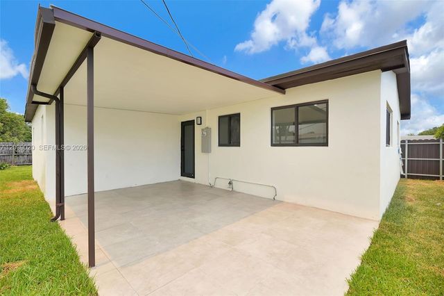 18510 NW 42nd Pl, Miami Gardens, FL 33055
