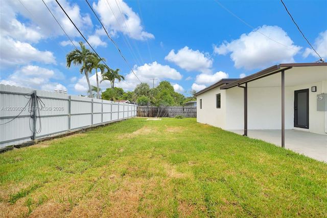 18510 NW 42nd Pl, Miami Gardens, FL 33055