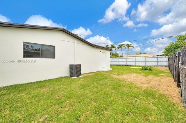 18510 NW 42nd Pl, Miami Gardens, FL 33055
