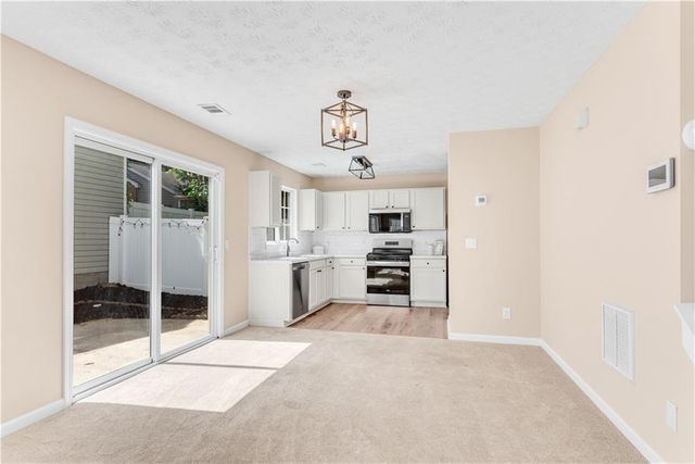 864 Windcroft Circle NW, Acworth, GA 30101