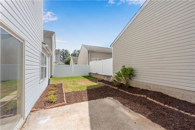 864 Windcroft Circle NW, Acworth, GA 30101