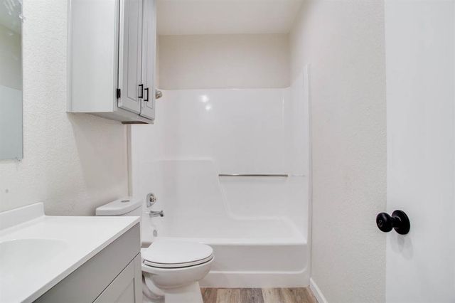 2814 Wildoak, Enid, OK 73701