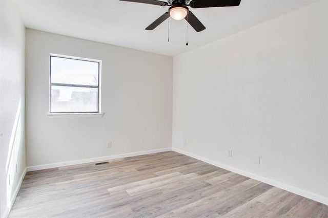 2814 Wildoak, Enid, OK 73701