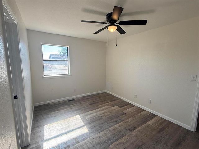 2814 Wildoak, Enid, OK 73701