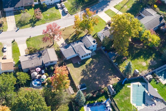 5543 Edgelawn Drive SE, Kentwood, MI 49508