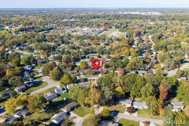 5543 Edgelawn Drive SE, Kentwood, MI 49508