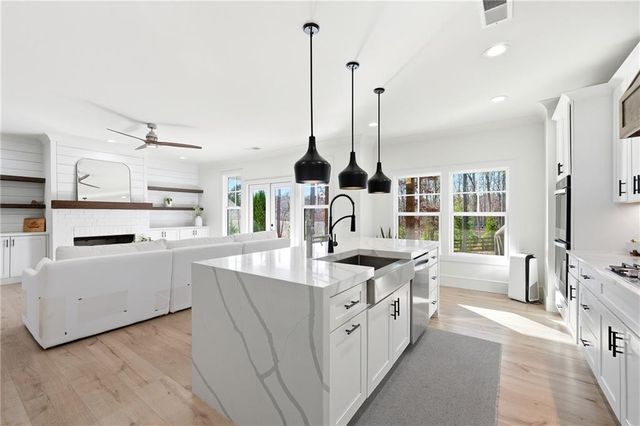 124 Jason Lane, Cumming, GA 30040