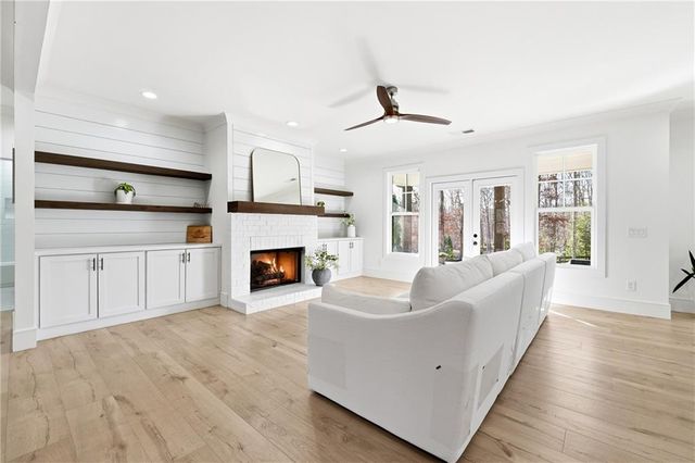 124 Jason Lane, Cumming, GA 30040