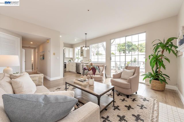 4780 Cabello St, Union City, CA 94587