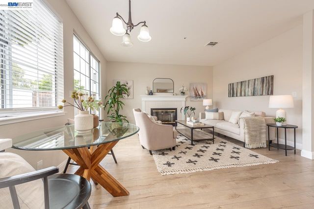4780 Cabello St, Union City, CA 94587