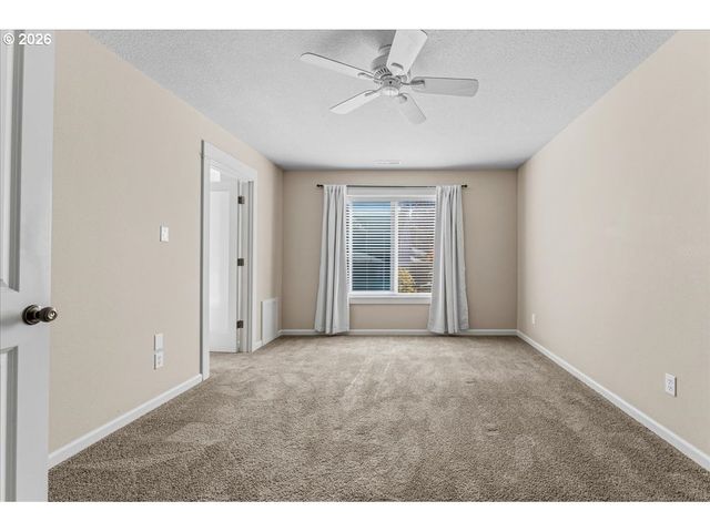 13006 Sw ROCKINGHAM Dr, Portland, OR 97223