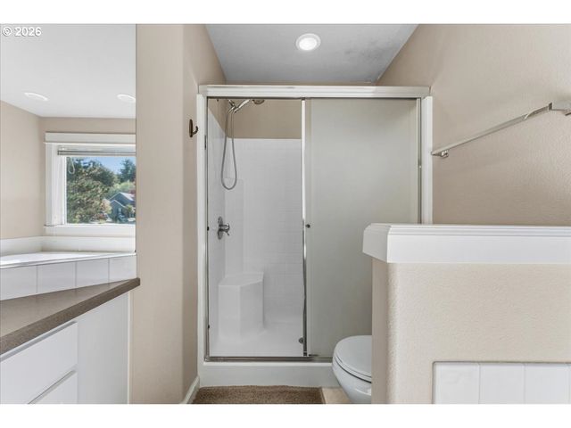 13006 Sw ROCKINGHAM Dr, Portland, OR 97223