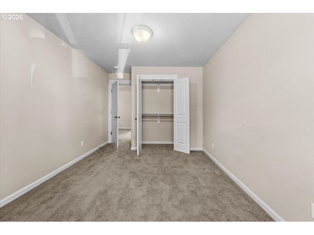 13006 Sw ROCKINGHAM Dr, Portland, OR 97223
