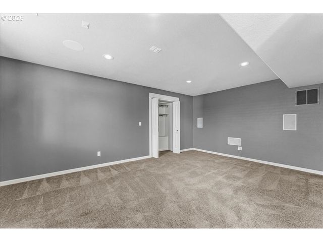 13006 Sw ROCKINGHAM Dr, Portland, OR 97223