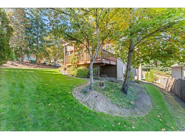 13006 Sw ROCKINGHAM Dr, Portland, OR 97223