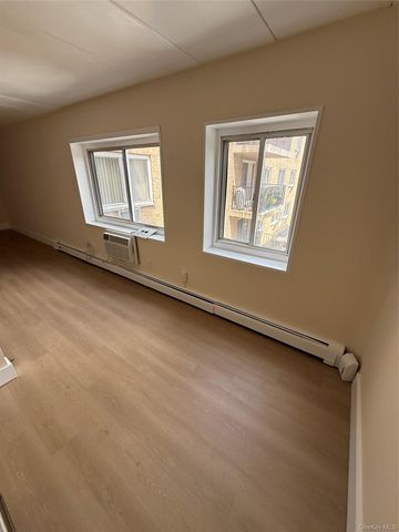 2035 Central Park Avenue 2M, Yonkers, NY 10710