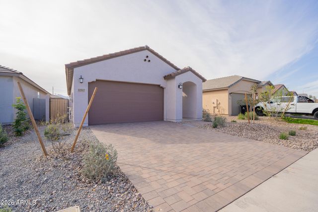12517 W LUXTON Lane, Avondale, AZ 85323