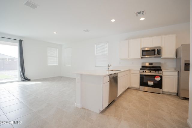 12517 W LUXTON Lane, Avondale, AZ 85323