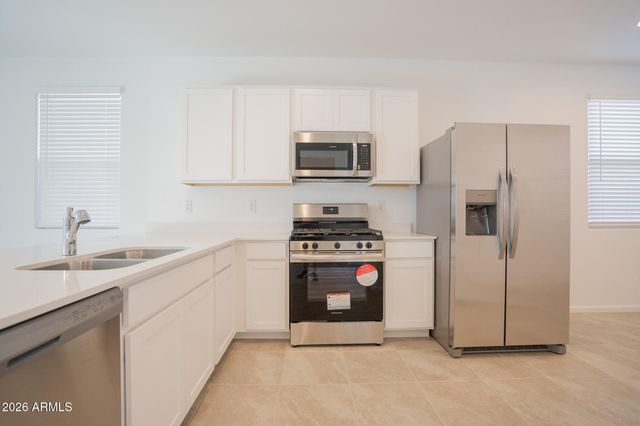 12517 W LUXTON Lane, Avondale, AZ 85323