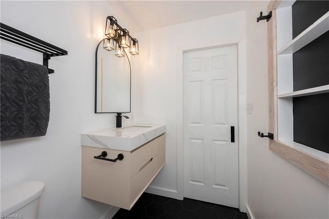 139 Turnwood Lane, Winston-salem, NC 27104