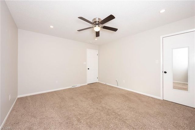 139 Turnwood Lane, Winston-salem, NC 27104