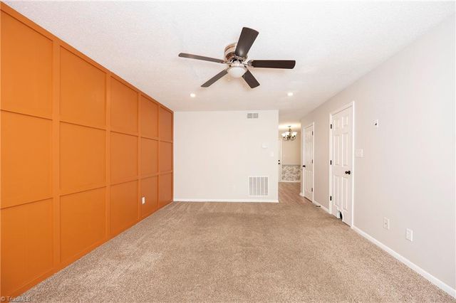 139 Turnwood Lane, Winston-salem, NC 27104