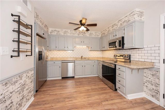 139 Turnwood Lane, Winston-salem, NC 27104