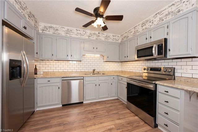 139 Turnwood Lane, Winston-salem, NC 27104