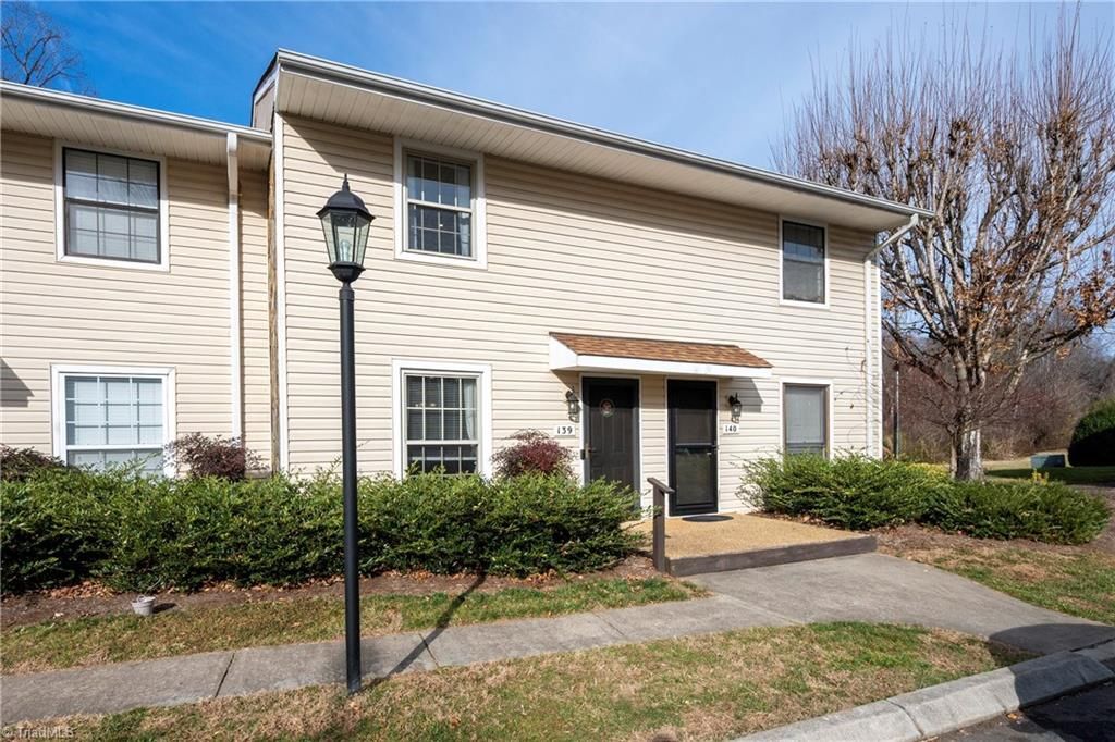 139 Turnwood Lane, Winston-salem, NC 27104